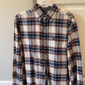 Men’s American Eagle long sleeve button down